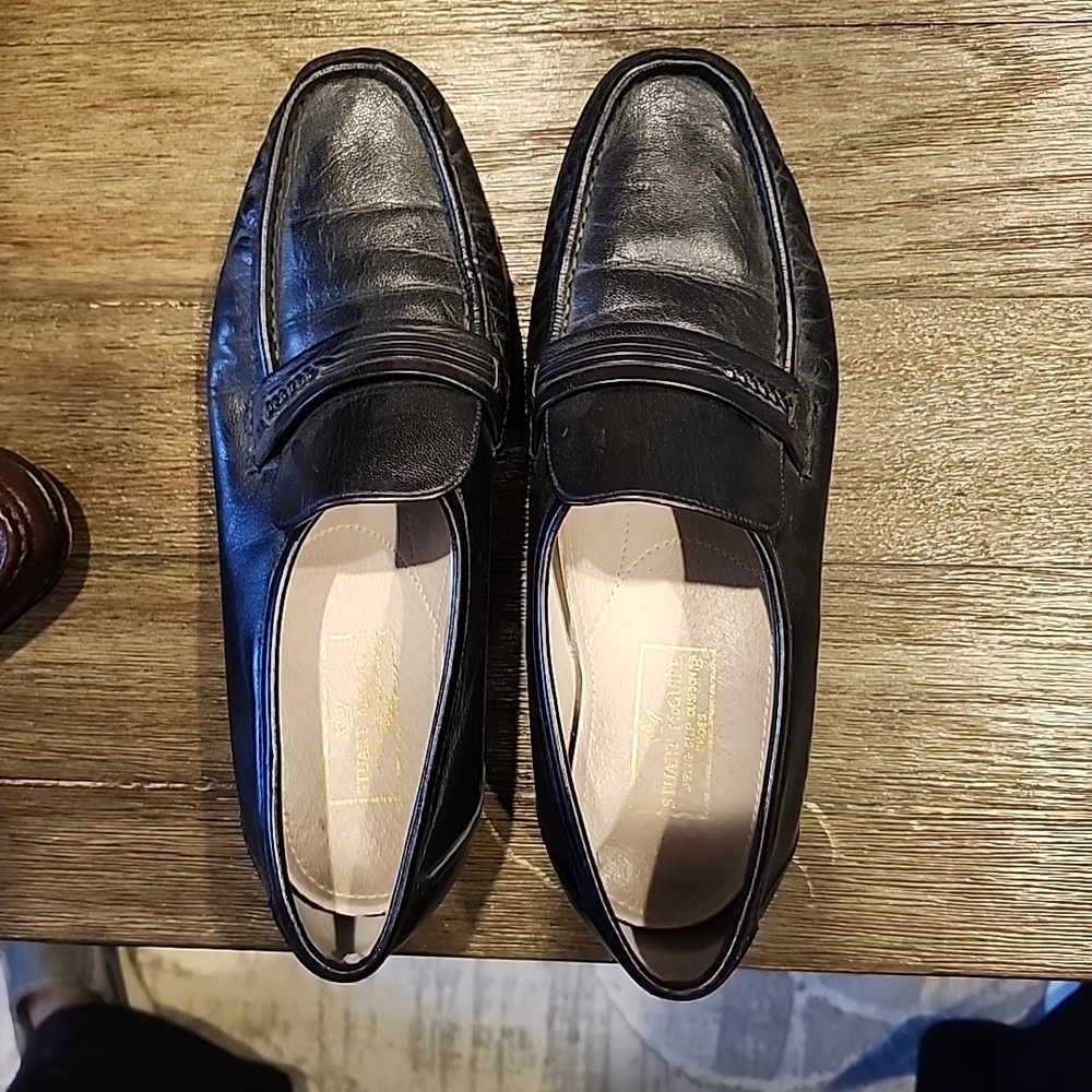 Elegant Black Leather Slip-On Loafers